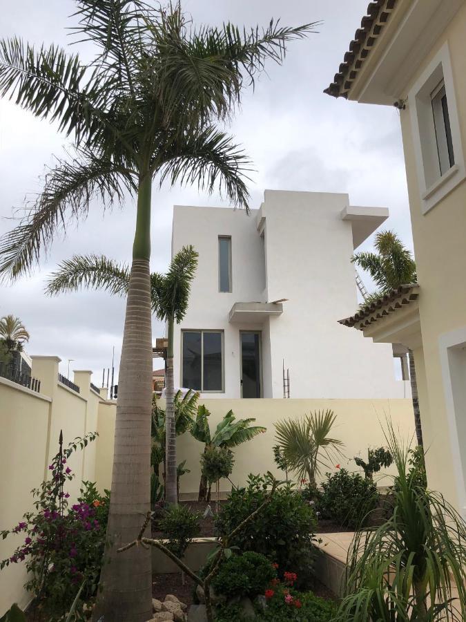 Villa Juliana Адехе Экстерьер фото