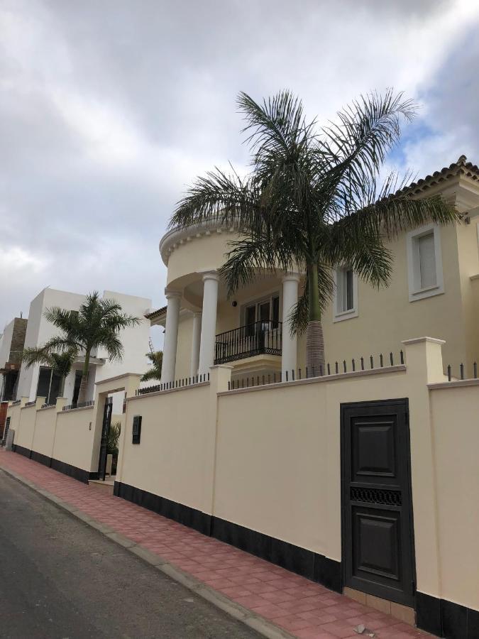 Villa Juliana Адехе Экстерьер фото