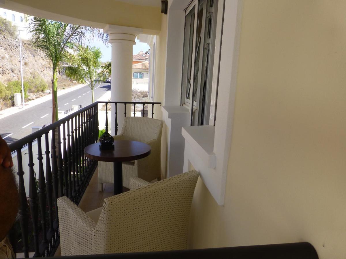 Villa Juliana Адехе Экстерьер фото